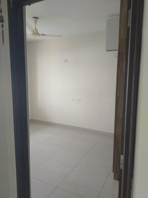 Room in 2 BHK Apartment at Kukatpally – for Rent
