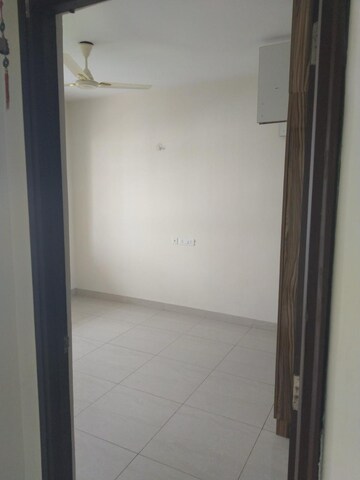 Room in 2 BHK Apartment at Kukatpally – for Rent