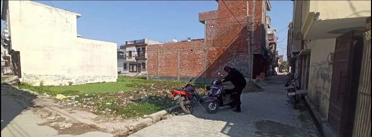 undefined, kashiram nagar  200 Sq.Yd. Plot In Kashiram Nagar Moradabad 9609907