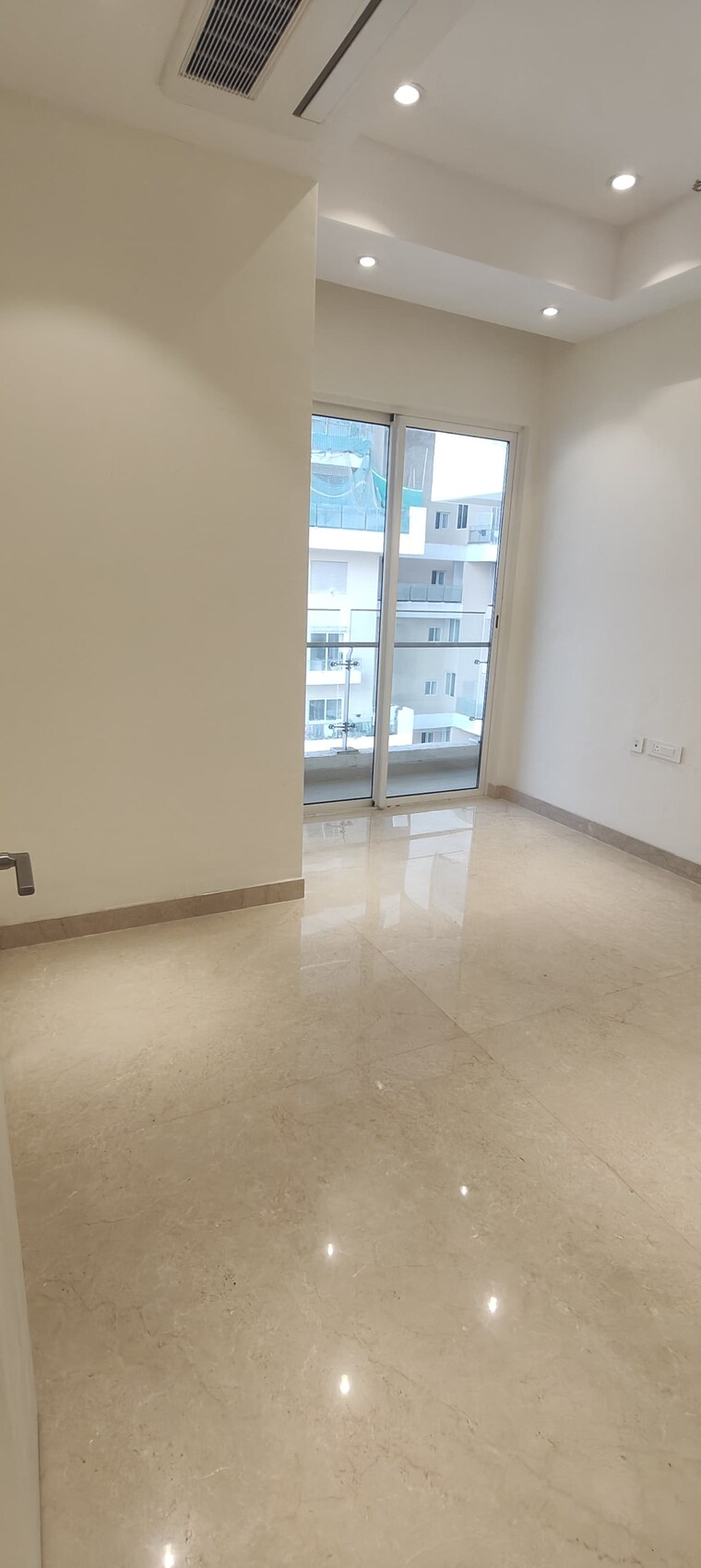 Room, indiabulls-sky 3 Bedroom 3700 Sq.Ft. Apartment In Lower Parel Mumbai 9609927