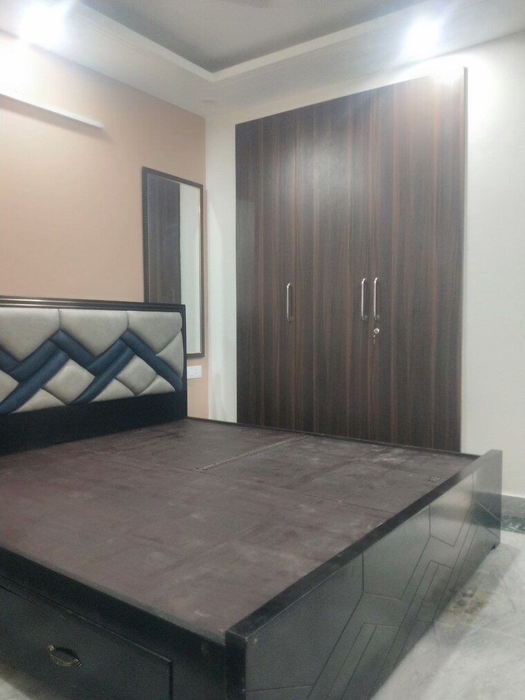Bedroom, rwa-residential-society-sector-46 1 Bedroom 100 Sq.Yd. Builder Floor In Sector 46 Gurgaon 9609930