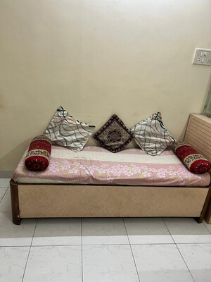 Bedroom in 2 BHK Apartment at Kumar Kruti, Kalyani Nagar – for Rent