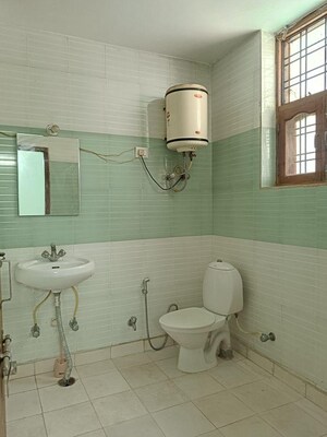 Bathroom in 3 BHK Builder Floor at RWA Residential Society Sector 46, Sector 46 – for Rent