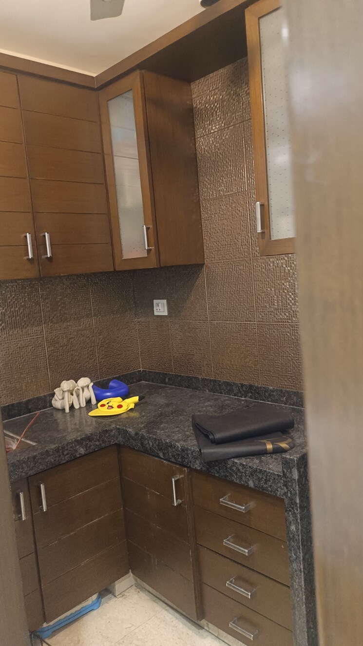 Kitchen, new rajinder nagar 4 Bedroom 3600 Sq.Ft. Builder Floor In New Rajinder Nagar Delhi 9609979