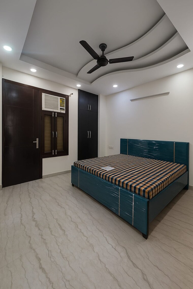 Bedroom, rwa-residential-society-sector-46 2 Bedroom 170 Sq.Yd. Builder Floor In Sector 46 Gurgaon 9609977
