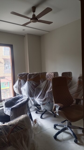 Team Area in 5 BHK Builder Floor at Old Rajinder Nagar – for Rent