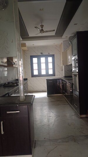 Kitchen in 5 BHK Builder Floor at Old Rajinder Nagar – for Rent