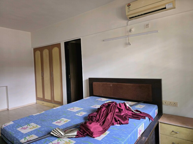 Bedroom, gera-foliage 2 Bedroom 1000 Sq.Ft. Apartment In Viman Nagar Pune 9609975