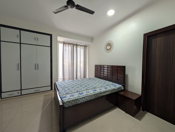 Bedroom, sector 19 dwarka 4 Bedroom 2000 Sq.Ft. Apartment In Sector 19 Dwarka Delhi 9610015