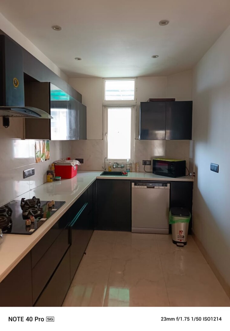 Kitchen, sector 19b dwarka 5 Bedroom 2000 Sq.Ft. Apartment In Sector 19b Dwarka Delhi 9610023