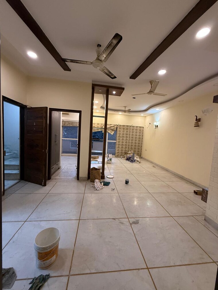 undefined, kalkaji 3 Bedroom 1800 Sq.Ft. Builder Floor In Kalkaji Delhi 9610065
