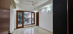 Room in 3 BHK Builder Floor at Greater Kailash I – for Rent