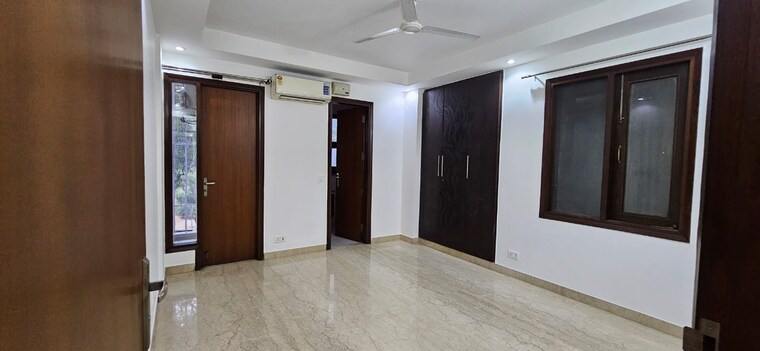Room, greater kailash i 3 Bedroom 1800 Sq.Ft. Builder Floor In Greater Kailash I Delhi 9610068