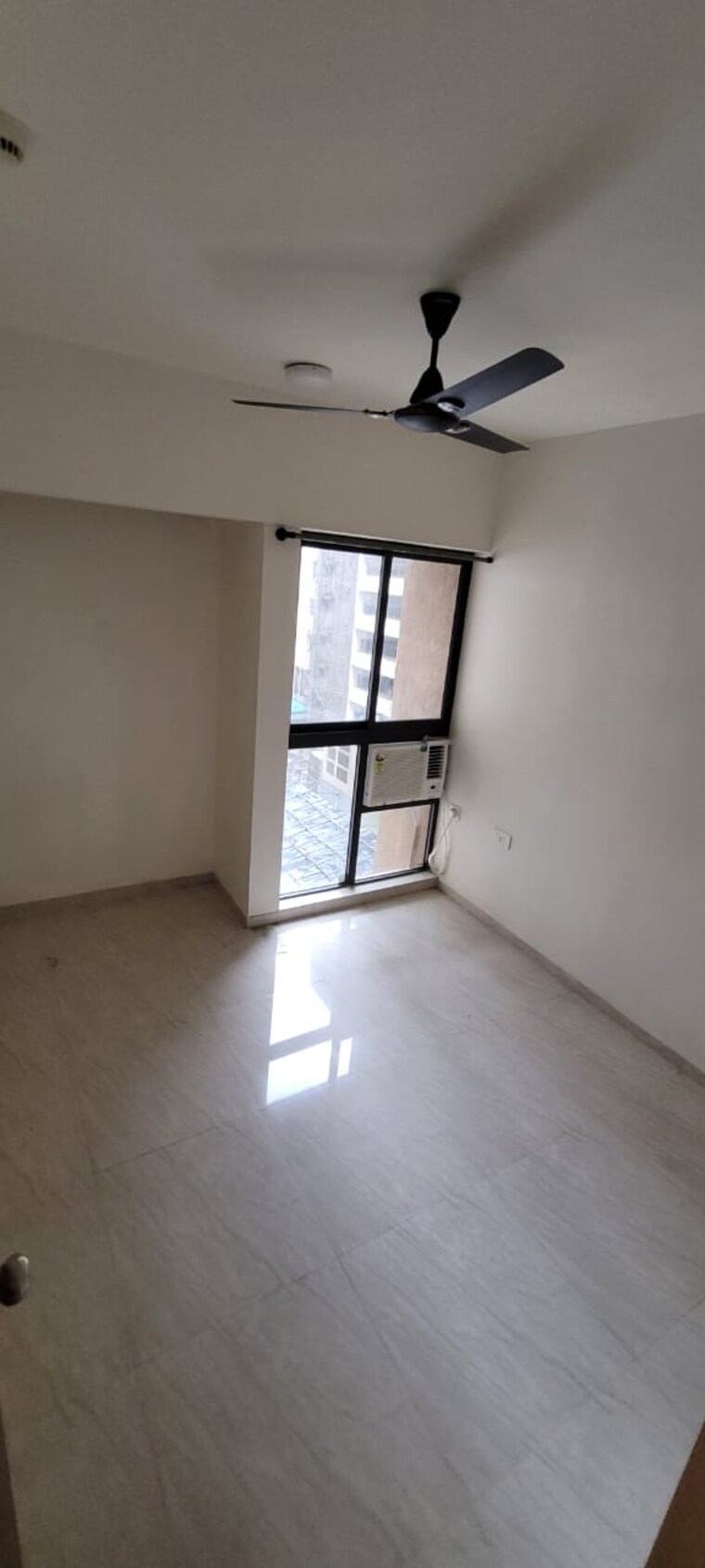 Room, lodha-crown-quality-homes 1 Bedroom 317 Sq.Ft. Apartment In Majiwada Thane 9610073