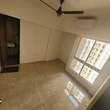 Room in 1 BHK Apartment at Lodha Amara, Kolshet Road – for Rent