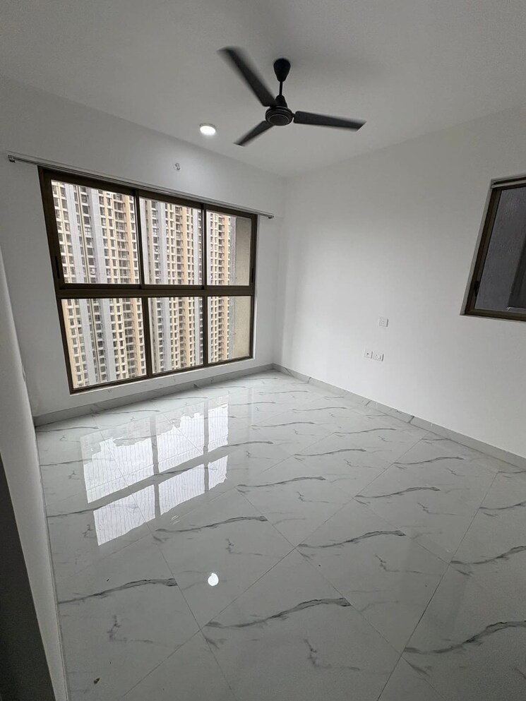 Room, raymond-realty-phase-ii 1 Bedroom 410 Sq.Ft. Apartment In Pokhran Road No Two Thane 9610094