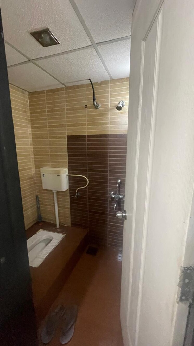 Bathroom, ssd-sai-platinum 2 Bedroom 964 Sq.Ft. Apartment In Pimple Saudagar Pune 9610143