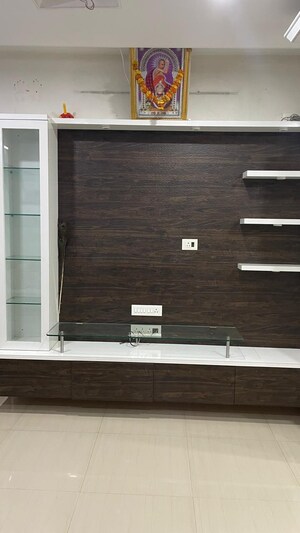 Furnished Amenities in 2 BHK Apartment at SSD Sai Platinum, Pimple Saudagar – for Rent