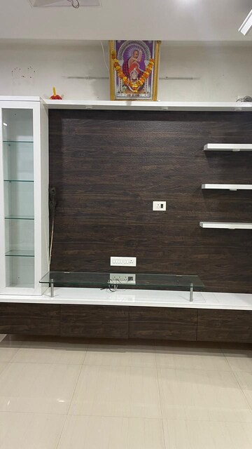 Furnished Amenities in 2 BHK Apartment at SSD Sai Platinum, Pimple Saudagar – for Rent