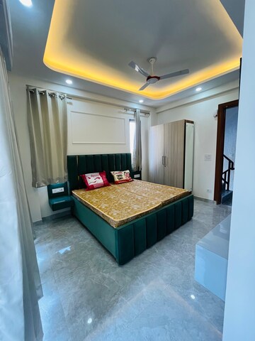 Bedroom in Studio Builder Floor at Sector 47 – for Rent