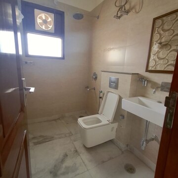 2 BHK Builder Floor For Rent in Sector 38