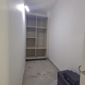 Room in 2 BHK Builder Floor at Sector 38 – for Rent