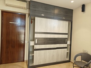 Room in 3 BHK Apartment at One Hiranandani Park Barrington, Ghodbunder Road – for Rent