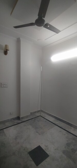 Furnished Amenities in 2 BHK Builder Floor at Khirki Extension – for Rent