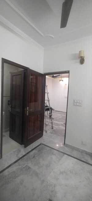 Furnished Amenities in 2 BHK Builder Floor at Khirki Extension – for Rent