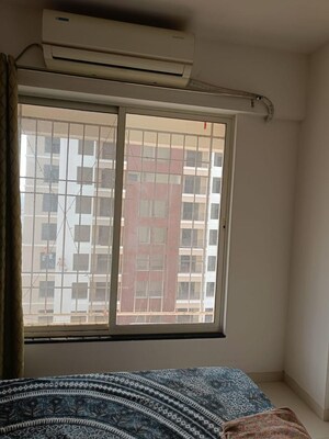 Room in 2 BHK Apartment at Choice Goodwill Metropolis West, Lohgaon – for Rent