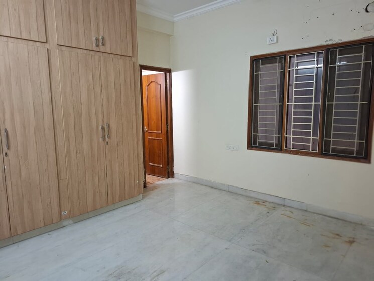 Room, banjara hills 3 Bedroom 2200 Sq.Ft. Apartment In Banjara Hills Hyderabad 9610164