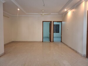 Room in 3 BHK Apartment at Banjara Hills – for Rent