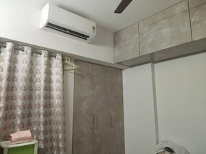Furnished Amenities in 1 BHK Apartment at Lodha Amara, Kolshet Road – for Rent