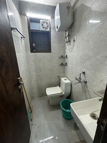 Bathroom in 2 BHK Apartment at Capital Royal Casa, Gms Road – for Rent