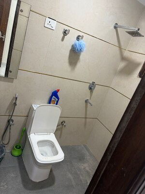Bathroom in 3 BHK Builder Floor at Dun Palm City Villas, Patthri Bagh – for Rent