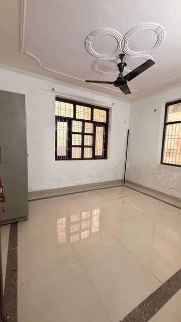 Room in 3 BHK Builder Floor at Earthcon Rajpur Greens, Rajpur – for Rent