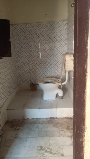 Bathroom in 3 BHK Builder Floor at Earthcon Rajpur Greens, Rajpur – for Rent