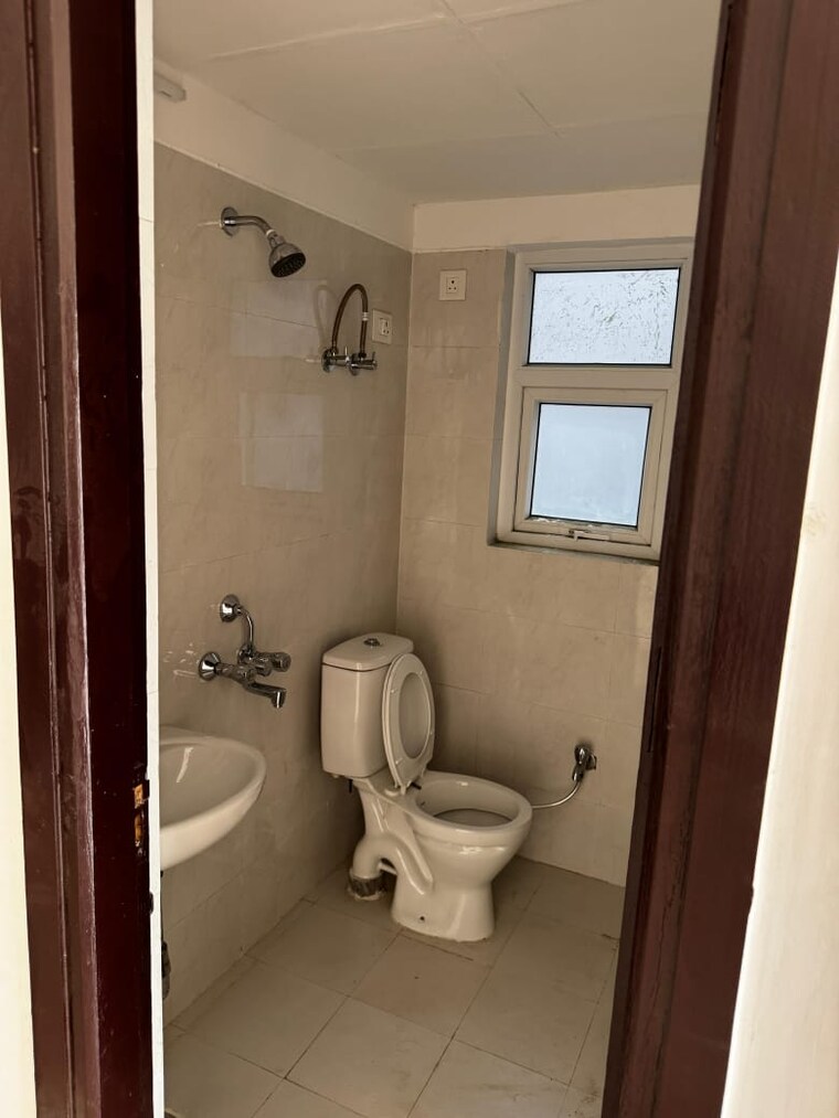 Bathroom, bptp-park-elite-premium 2 Bedroom 750 Sq.Ft. Builder Floor In Sector 84 Faridabad 9610199