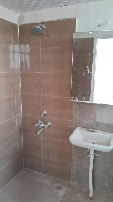 Master Bedroom in 2 BHK Apartment at Suncity Avenue 76, Sector 76 – for Sale