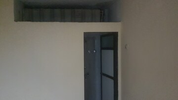Room in 2 BHK Apartment at DB Orchid Ozone, Dahisar East – for Rent