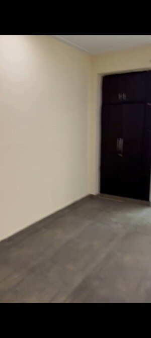 Room in 2 BHK Apartment at Town Park White Orchid, Sector 16c Greater Noida – for Sale