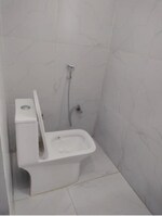 5000 Sq.Ft. Pg in No Brokerage Pg 