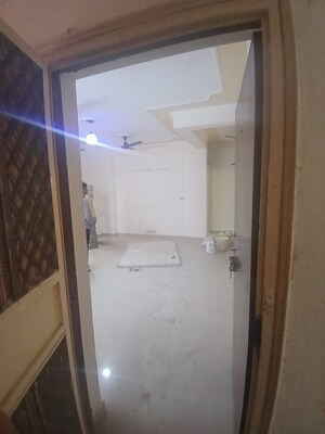 Furnished Amenities in 3 BHK Apartment at Mea Apartments, Sector 62 – for Rent