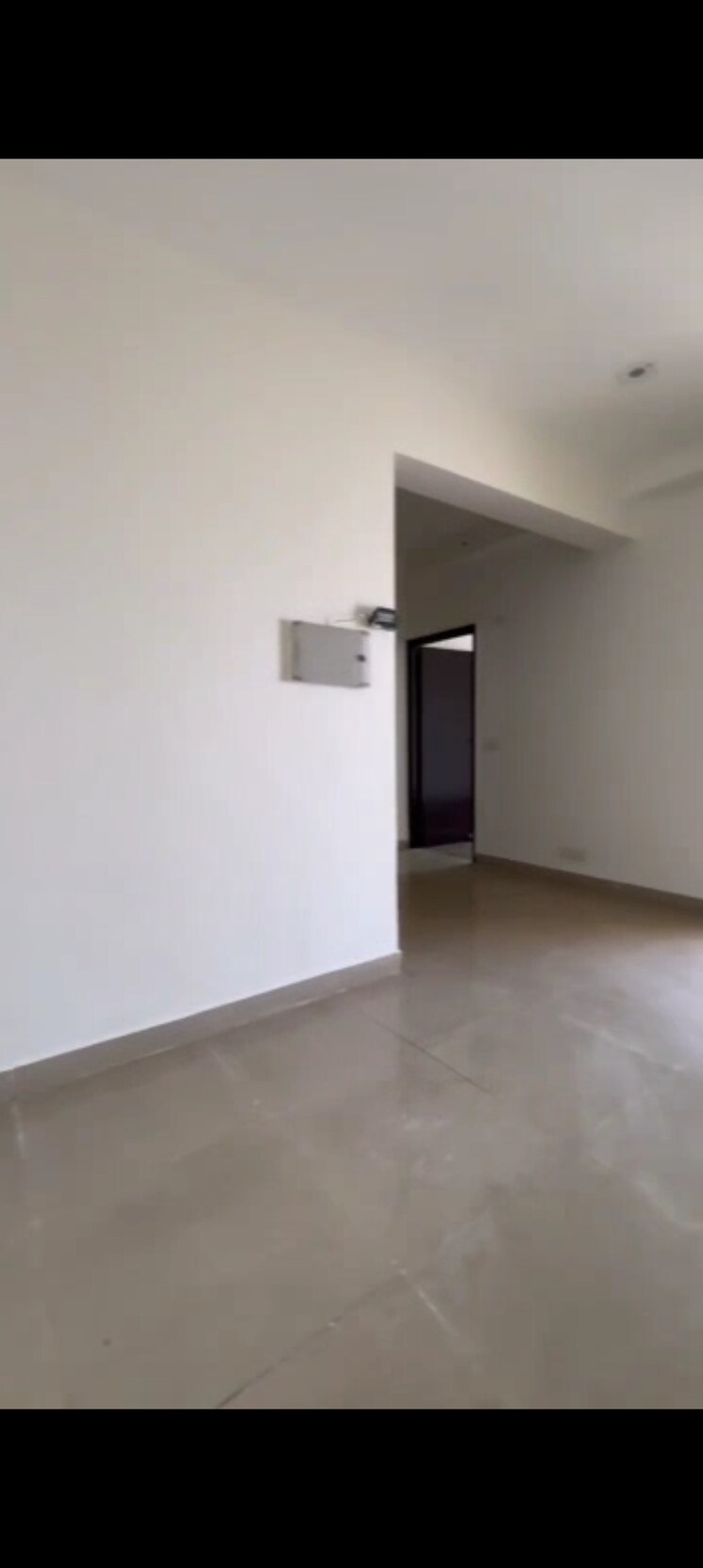 Room, gaur-city-2-16th-avenue 2.5 Bedroom 1205 Sq.Ft. Apartment In Sector 16c Greater Noida Greater Noida 9610249