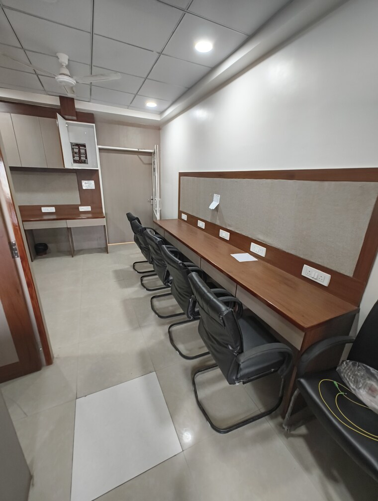 Team Area, mansarovar Commercial Office Space 427 Sq.Ft. In Mansarovar Jaipur 9610265