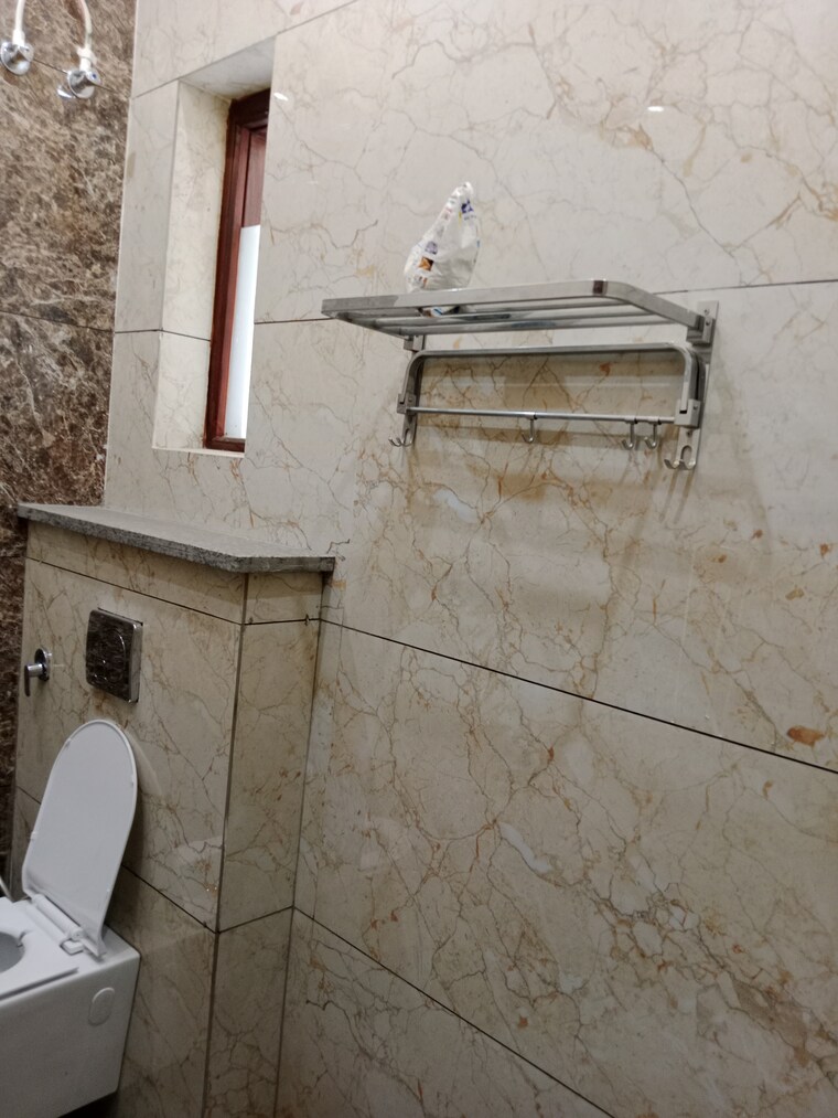 Bathroom, sector 13 3 Bedroom 1801 Sq.Ft. Builder Floor In Sector 13 Panipat 9610277