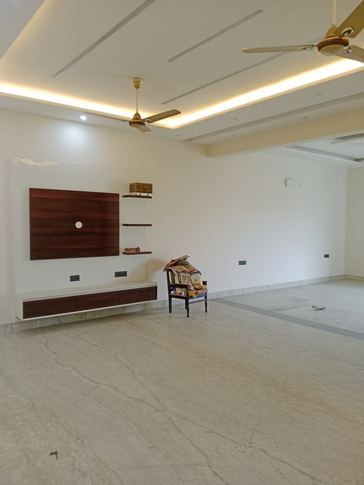 Room, sector 13 3 Bedroom 1801 Sq.Ft. Builder Floor In Sector 13 Panipat 9610277