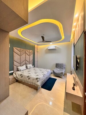 Master Bedroom in 5 BHK Independent House at Vaishali Nagar – for Sale