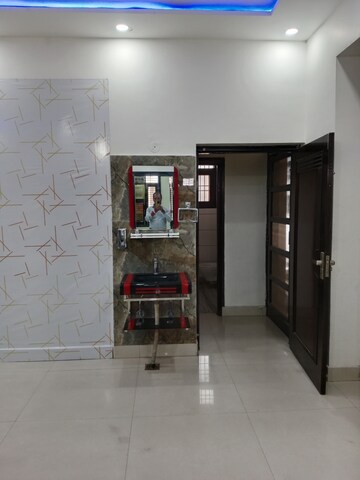 Room in 2 BHK Builder Floor at Sector 13 – for Rent