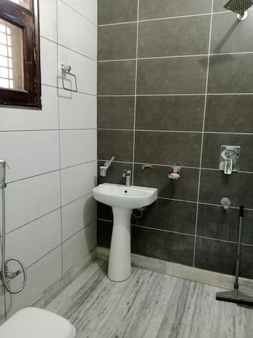 Bathroom in 2 BHK Builder Floor at Sector 13 – for Rent